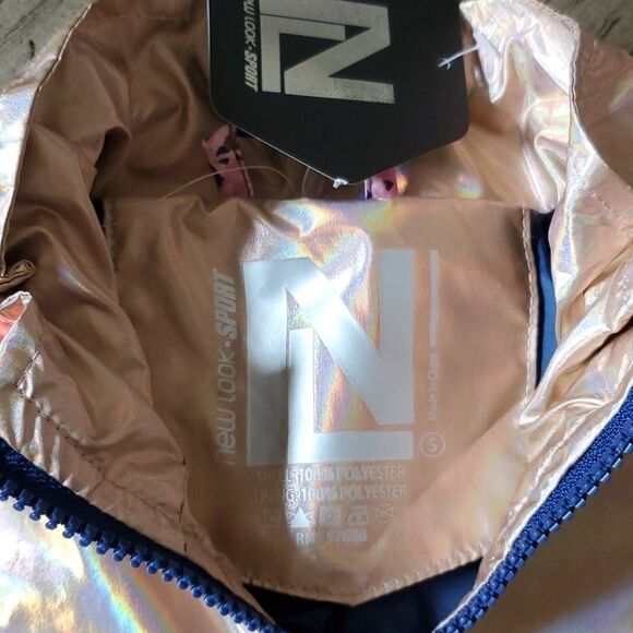 Floral winbreaker sweater jacket size small NWT. - Picture 4 of 6